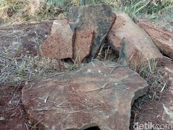 Menyelami Fungsi di Balik Situs Peti Kubur Batu Cirebon