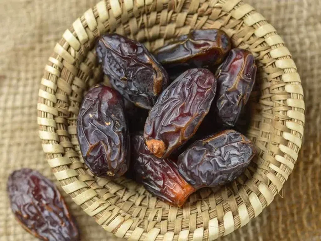 Tips Mudah Pilih Kurma yang Bagus Kualitasnya, Jangan Sampai Tertipu! Tips Mudah Pilih Kurma yang Bagus Kualitasnya, Jangan Sampai Tertipu!