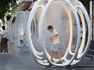 Ini Kulkas di Jalanan China untuk Melawan Suhu Panas Menyengat