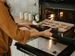5 Makanan Ini Sebaiknya Tidak Dipanaskan Lagi di Oven