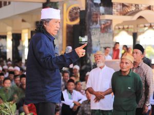 Cak Nun Masih Dirawat di ICCU RSUP Sardjito, Belum Boleh Dibesuk Cak Nun Masih Dirawat di ICCU RSUP Sardjito, Belum Boleh Dibesuk