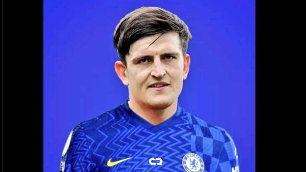 Meme Chelsea Dilumat Leeds, Ada Harry Maguire Jadi Juru Selamat