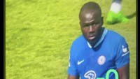 Bek anyar Chelsea Kalidou Koulibaly dituding menjadi salah satu biang kekalahan 0-3 atas Leeds. Foto: dok. Twitter