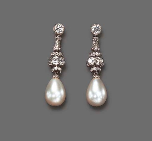 Foto: pinterest.com/Christie's Perhiasan Art Deco yang populer era 1920an/