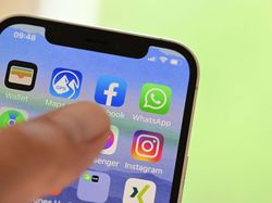 Instagram dan WhatsApp Bikin Panik Facebook