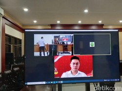 Hakim Tolak Eksepsi Indra Kenz di Kasus Binomo, Sidang Lanjut Pembuktian