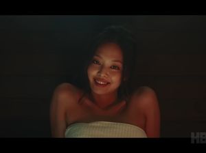 Jennie BLACKPINK Pesta Bareng Lily-Rose Depp di The Idol