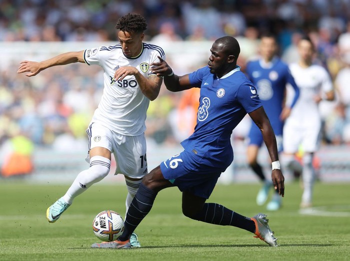 LEEDS, ENGLAND - AUGUST 21: Rodrigo Moreno of Leeds United is challenged by Kalidou Koulibaly of Chelsea during the Premier League match between Leeds United and Chelsea FC at Elland Road on August 21, 2022 in Leeds, England. (Photo by Catherine Ivill/Getty Images)