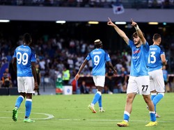 Hasil Liga Italia: Napoli Menggila, Milan Tertahan