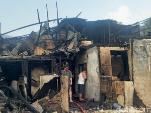 Kebakaran di Simprug, BPBD DKI Singgung Instalasi Listrik Permukiman Padat Kebakaran di Simprug, BPBD DKI Singgung Instalasi Listrik Permukiman Padat