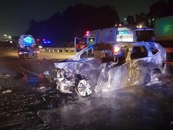 Honda CR-V Lalu Porsche, 2 Kecelakaan di Tol Berujung Terbakar dalam Sepekan