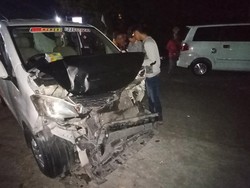 4 Mobil Tabrakan Beruntun di Depan SPBU Abiantuwung Tabanan