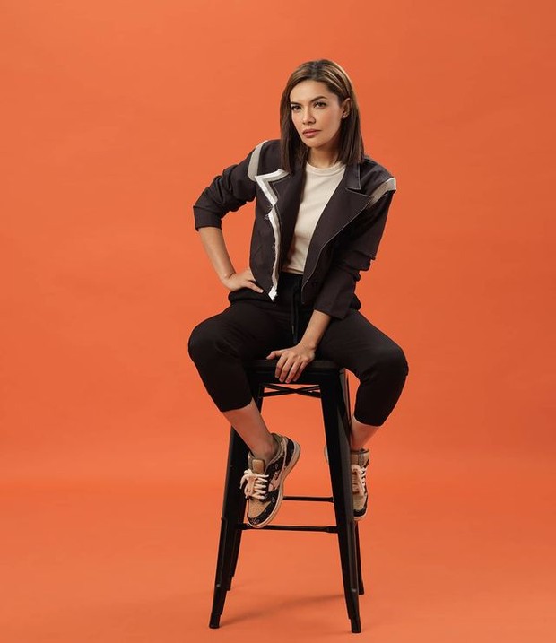 Karakternya yang kuat dan cerdas selalu tampak menonjol saat menjadi pembawa acara/Foto: instagram.com/najwashihab