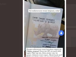 Imigrasi Diejek gegara Tulisan Tangan di Paspor, Menparekraf: Itu Positif Ya Imigrasi Diejek gegara Tulisan Tangan di Paspor, Menparekraf: Itu Positif Ya