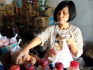 Pedagang Kulon Progo Tuding Bansos PKH Biang Naiknya Harga Telur, Kok Bisa? Pedagang Kulon Progo Tuding Bansos PKH Biang Naiknya Harga Telur, Kok Bisa?