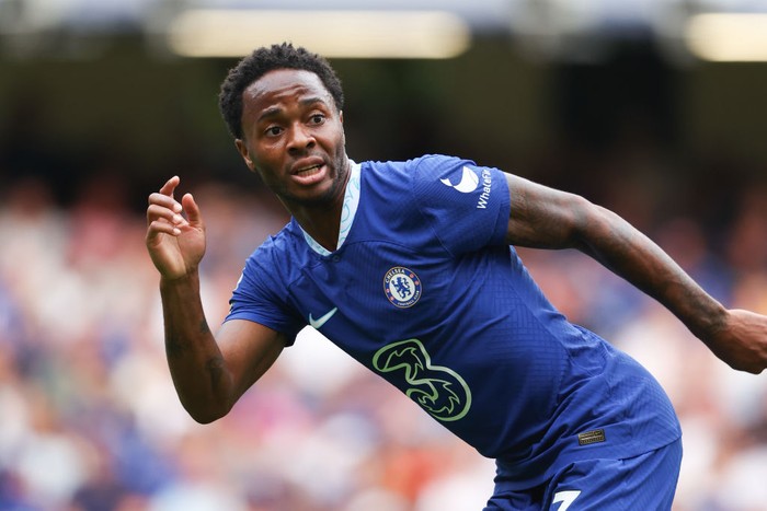 LONDON, ENGLAND - AUGUST 14: Raheem Sterling of Chelsea during the Premier League match between Chelsea FC and Tottenham Hotspur at Stamford Bridge on August 14, 2022 in London, United Kingdom. (Photo by Matthew Ashton - AMA/Getty Images)