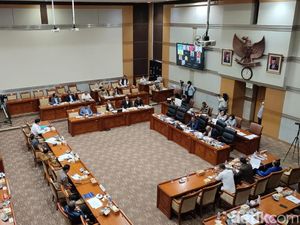 Tepisan Mahfud Md Saat Dicecar Anggota DPR soal Motif Kasus Brigadir J Tepisan Mahfud Md Saat Dicecar Anggota DPR soal Motif Kasus Brigadir J
