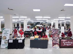 Relawan Sandiaga Uno Fasilitasi 17 Booth UMKM Gratis di Mall Bekasi Relawan Sandiaga Uno Fasilitasi 17 Booth UMKM Gratis di Mall Bekasi