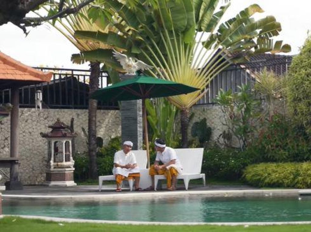 8 Foto Rumah Bos Toko Oleh-oleh Krisna Bali, Mewah Tapi Tanahnya Kontrak 8 Foto Rumah Bos Toko Oleh-oleh Krisna Bali, Mewah Tapi Tanahnya Kontrak
