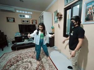 7 Foto Rumah Ayu Ting Ting yang Luas, Tapi Masuknya Lewat Gang Sempit 7 Foto Rumah Ayu Ting Ting yang Luas, Tapi Masuknya Lewat Gang Sempit