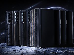 Samsung Galaxy Z Fold 4 Edisi Sultan, Dihias Serpihan Meteorit