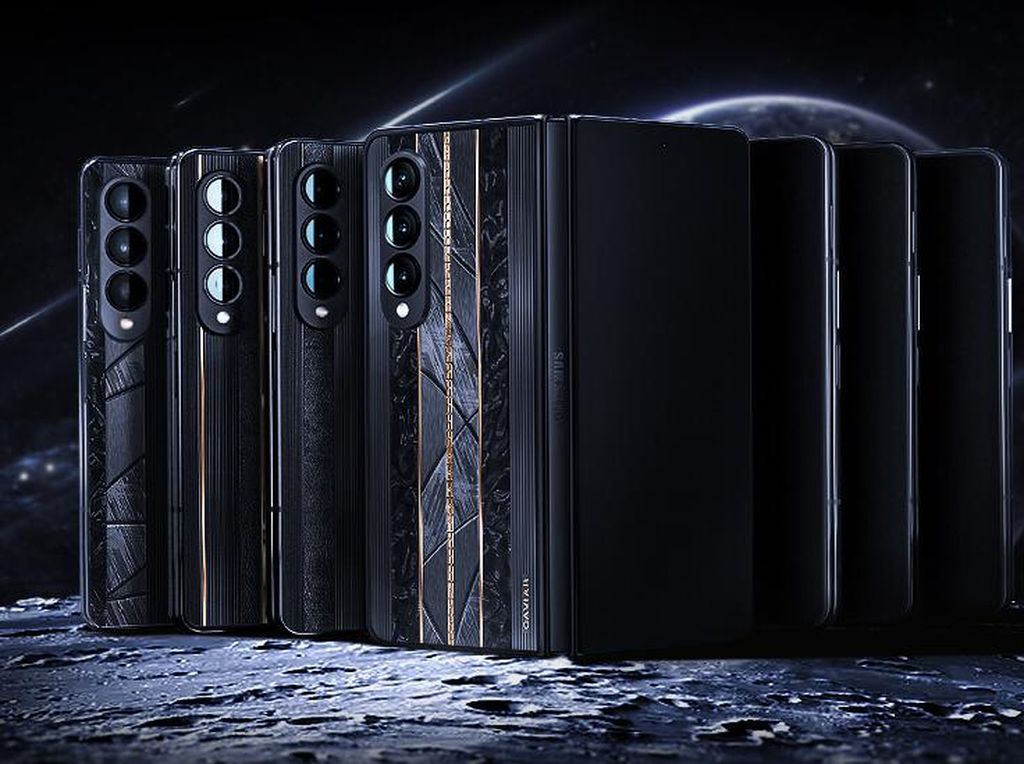 Samsung Galaxy Z Fold 4 Edisi Sultan, Dihias Serpihan Meteorit Samsung Galaxy Z Fold 4 Edisi Sultan, Dihias Serpihan Meteorit