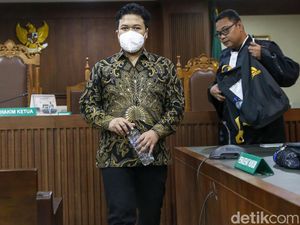 Perjalanan Kasus yang Membelit Bos Jouska hingga Divonis 6,5 Tahun Penjara Perjalanan Kasus yang Membelit Bos Jouska hingga Divonis 6,5 Tahun Penjara