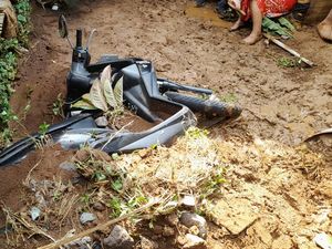 10 Rumah dan 6 Motor Warga Terendam Lumpur Akibat Longsor di Bogor