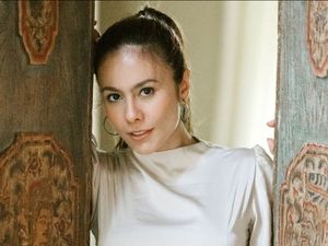 Pesona Wulan Guritno Pemotretan Bareng Anjing, Banjir Pujian Netizen