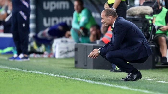 GENOA, ITALY - AUGUST 22: Massimiliano Allegri, head coach of Juventus FC looks on during the Serie A match between UC Sampdoria and Juventus at Stadio Luigi Ferraris on August 22, 2022 in Genoa, Italy. (Photo by Sportinfoto/DeFodi Images via Getty Images)
