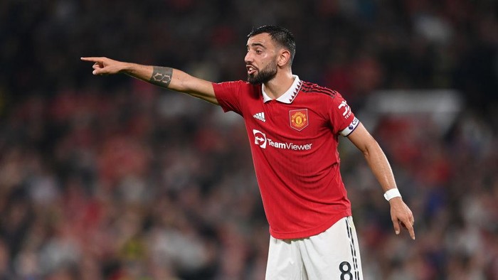 MANCHESTER, ENGLAND - AUGUST 22: Bruno Fernandes of Manchester United in action during the Premier League match between Manchester United and Liverpool FC at Old Trafford on August 22, 2022 in Manchester, England. (Photo by Michael Regan/Getty Images)