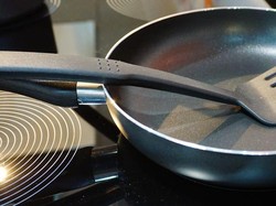 5 Tips Agar Wajan Anti Lengket Awet dan Tak Cepat Rusak