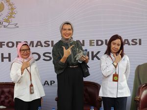 Arzeti Bilbina Bicara Soal Kebutuhan Kosmetik yang Baik Bareng BPOM