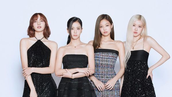 Gaya BLACKPINK di Preskon Pink Venom, Jennie BLACKPINK Tampil Beda