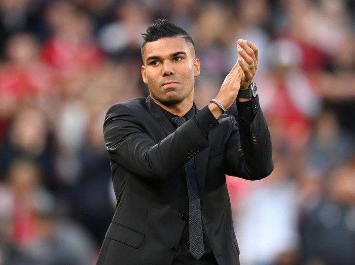 MANCHESTER, ENGLAND - AUGUST 22: New signing, Casemiro of Manchester United applauds the fans prior to the Premier League match between Manchester United and Liverpool FC at Old Trafford on August 22, 2022 in Manchester, England. (Photo by Michael Regan/Getty Images)