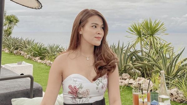 Chen Giovani, Calon Mantu Hotman Paris yang Lulusan Sekolah Masak Ternama