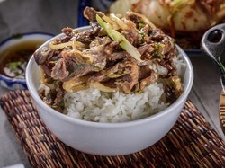 Fakta Doonburi, Hidangan Nasi Topping Lauk Khas Jepang Sejak Abad 19