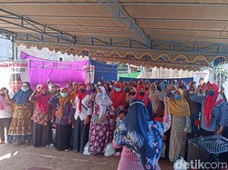 Ratusan Emak-emak Ponorogo Kompak Dukung Prabowo Maju Pilpres 2024