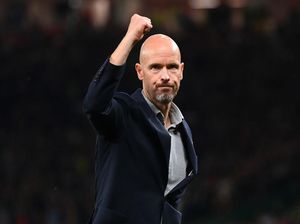 MU Menang, Erik ten Hag Mengumpat, Gary Neville Suka MU Menang, Erik ten Hag Mengumpat, Gary Neville Suka