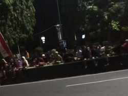 Perempuan Sambat Disoraki Sekelompok Remaja Tiap Lewat Alun-alun Kudus: Norak!