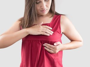 Kenapa Payudara Terasa Nyeri? Ini 11 Penyebabnya, Tak Selalu Karena Kanker
