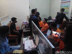 Kakek 80 Tahun Pelaku Judi Online di Nganjuk Dibekuk