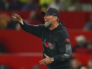 Klopp Jelaskan soal Dirinya Cekik Bruno Fernandes Klopp Jelaskan soal Dirinya Cekik Bruno Fernandes