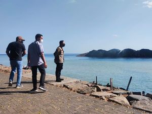 Laut Celukan Bawang Terancam Tercemar Batu Bara Laut Celukan Bawang Terancam Tercemar Batu Bara