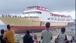 Potret KM Glory Mary Kandas di Laut Sulut Akibat Cuaca Buruk
