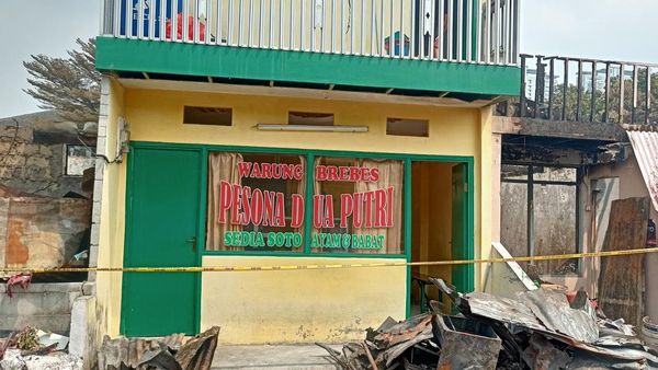 Before After Warteg di Simprug: Selamat dari Kebakaran, Kini Penuh Coretan
