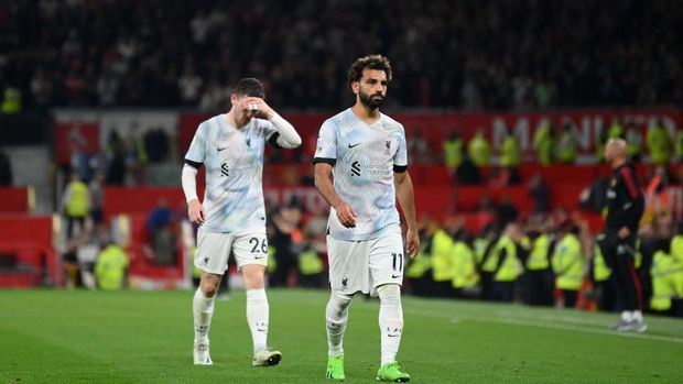 MANCHESTER, ENGLAND - AUGUST 22: Mohamed Salah of Liverpool looks dejected following defeat in the Premier League match between Manchester United and Liverpool FC at Old Trafford on August 22, 2022 in Manchester, England. (Photo by Michael Regan/Getty Images)