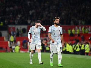 Dear Liverpool, Nggak Usah Mikirin Manchester City Dulu Ya