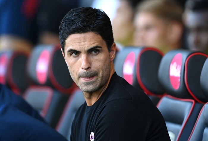 BOURNEMOUTH, ENGLAND - AUGUST 20: Mikel Arteta, Manager of Arsenal looks on ahead of the Premier League match between AFC Bournemouth and Arsenal FC at Vitality Stadium on August 20, 2022 in Bournemouth, England. (Photo by Alex Davidson/Getty Images)