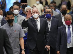 Pendukung Najib Datangi Istana Negara, Minta Pengampunan Raja Malaysia